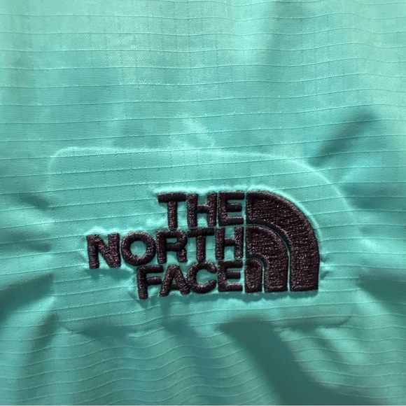 The North Face Women's Two-Tone Jacket - Aqua and Gray - Picture 4 of 16